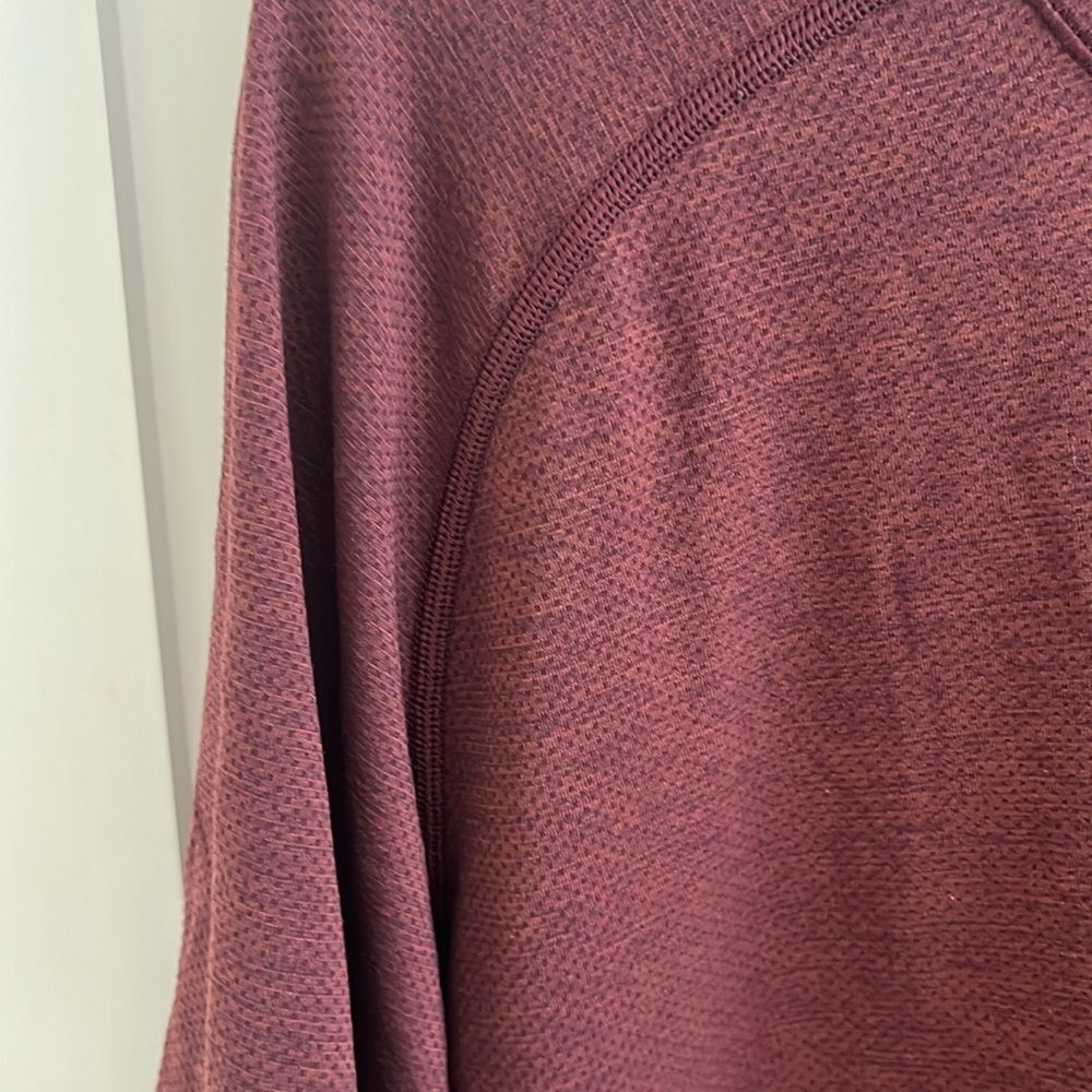 Lululemon Men's Metal Vent Tech Short Sleeve Maroon Sz XXL - Picture 3 of 9
